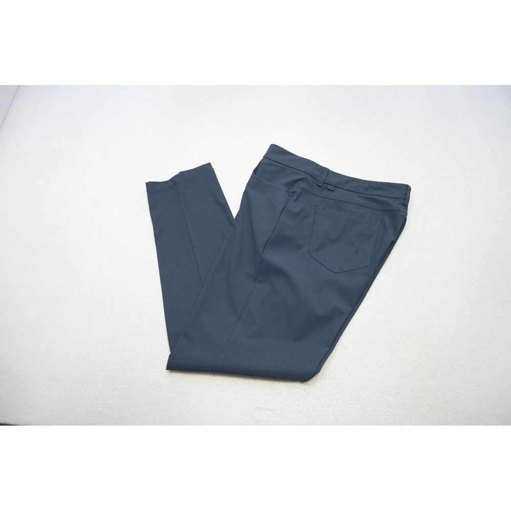 VRST Golf Pants Tapered Performance Dark Blue Flat Athletic Mens Size 36 x 32